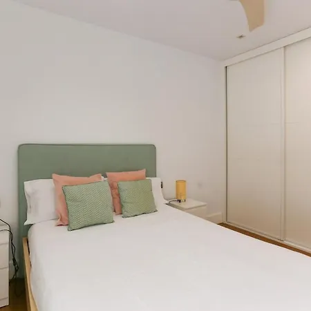 Moderna Con Chill Out Y Piscina A 5 Minutos De La Playa *